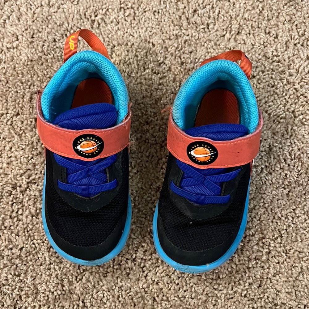 Nike space jam toddler shoes